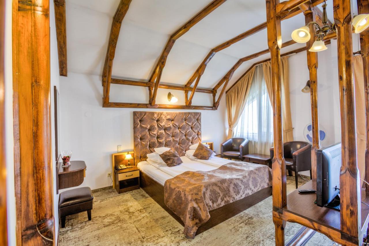 Pensiunea Ambient Brasov Luaran gambar
